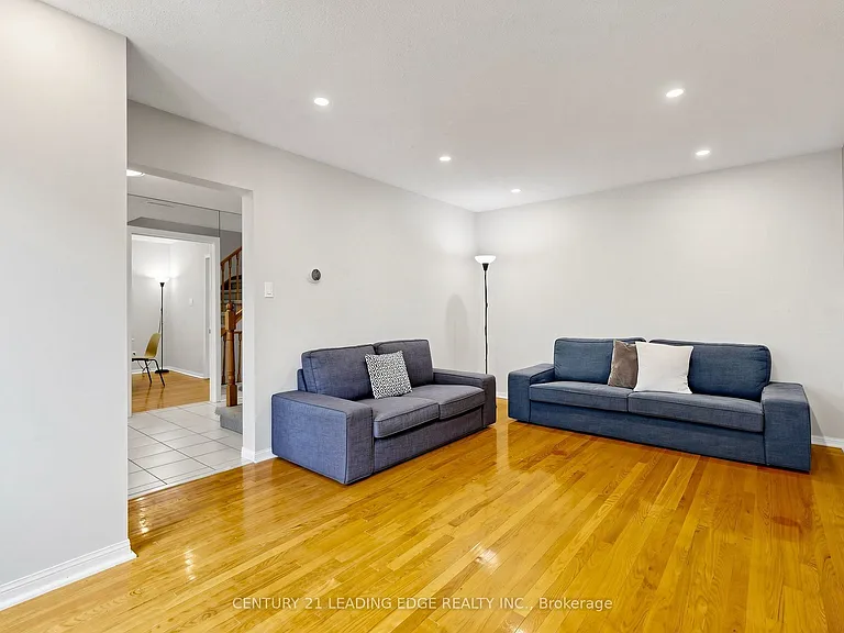 1 Briarwood Rd — Photo 6