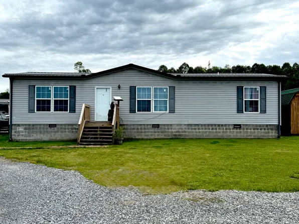 1 Treeside Ln, Summersville, WV 26651