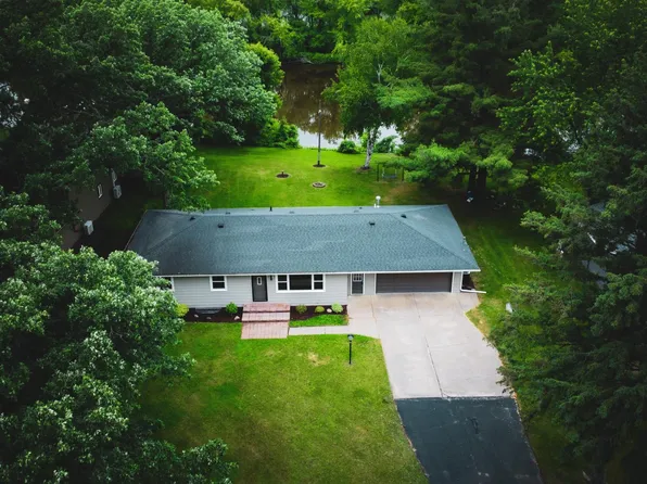 17535 Riverwood Dr, Little Falls, MN 56345