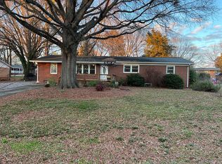 1207 Meadowood Dr, Shelby, NC 28150