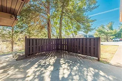 502 Cedartop Ln #B — Photo 26