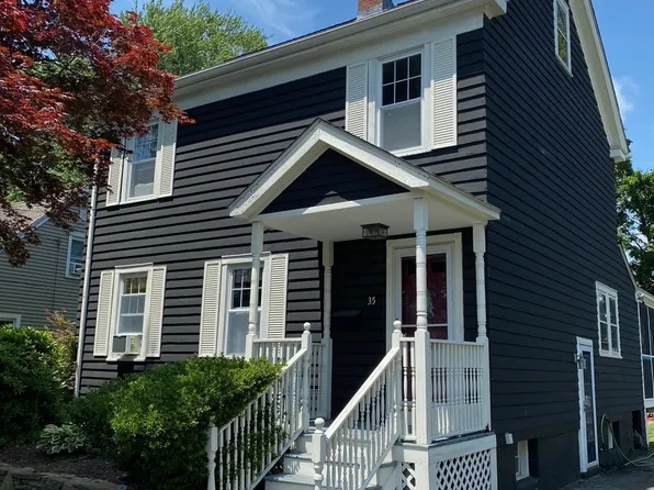 35 Stillwold Drive, Wethersfield, CT 06109