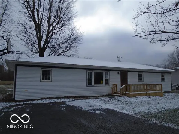 1557 W Booe Rd, Austin, IN 47102