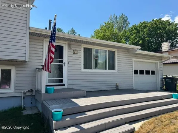 951 Riverbend Dr, Douglas, WY 82633