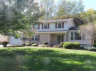 89 Damsen Rd, Rochester, NY 14612