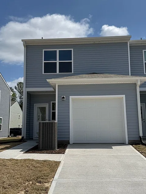 3 bed, 1594 sqft, $1,850 — Photo 2
