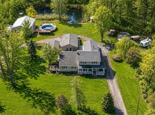 5458 Murphy Rd, Lockport, NY 14094
