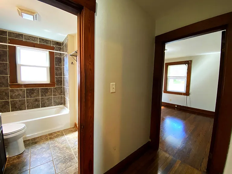 610 Sherwood Ave — Photo 14