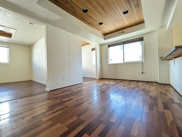 4058 Mahaila Ave #F — Photo 13