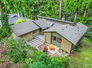 1484 Glen Cove Ln, Bellingham, WA
