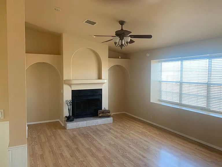 4314 N Miner Rd — Photo 16