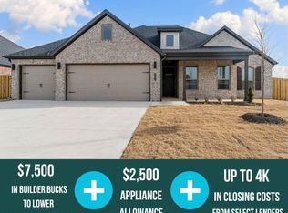 2144 Porter St, Pea Ridge, AR 72751