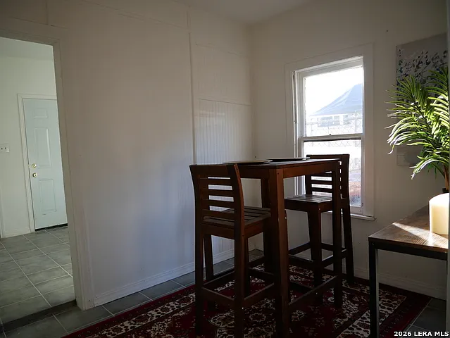 1820 Ruiz St — Photo 20