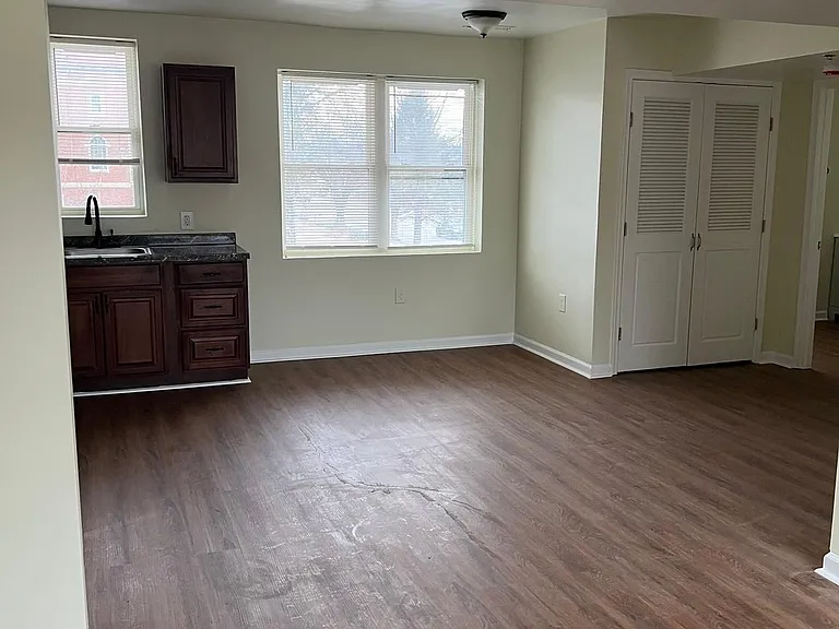 4300 Liberty Heights Ave #2D — Photo 3