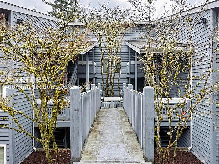 9398 Redmond Woodinville Rd NE #126 — Photo 2