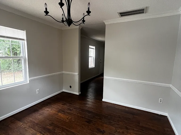 692 Pilgrim Ford Ct — Photo 5