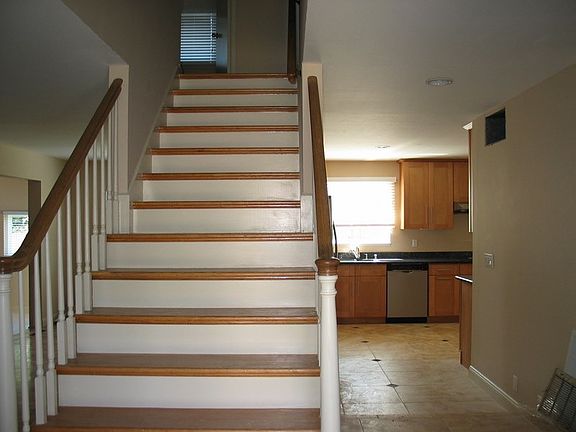 3rd image of 1415 Graywood Dr