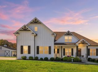 3378 New Hall Rd, Greenbrier, TN 37073