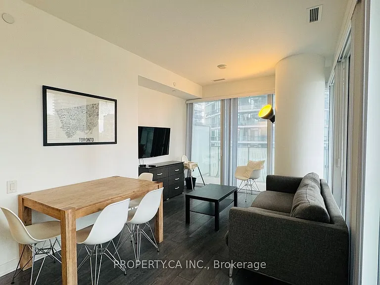 42 Charles St E #1404 — Photo 3