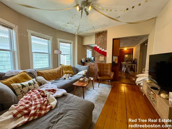 72 Hillside St APT 3, Roxbury Crossing, MA 02120