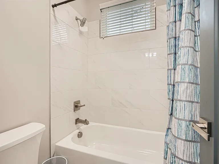 1089 Coleman St SW — Photo 23