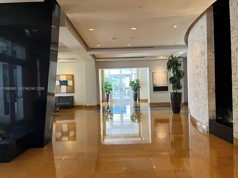 801 Brickell Key Blvd #806 — Photo 25