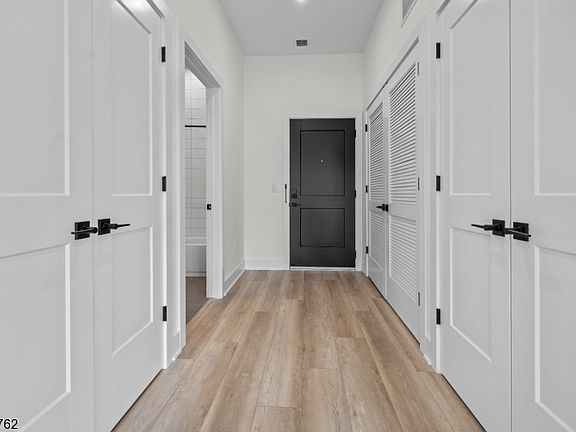 4th image of 1 Union Ave APT 201