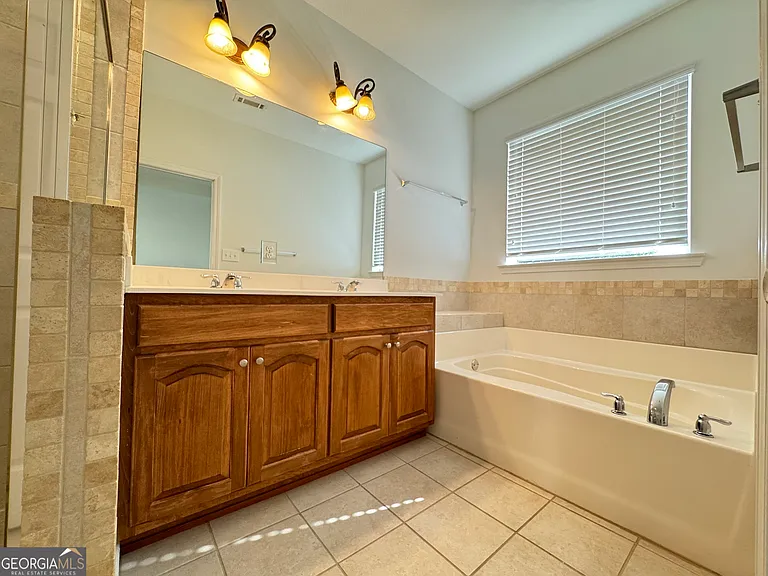 212 Turnbridge Cir — Photo 30