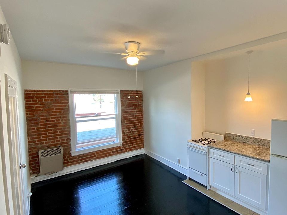 1st image of 1626 N Harvard Blvd APT 406