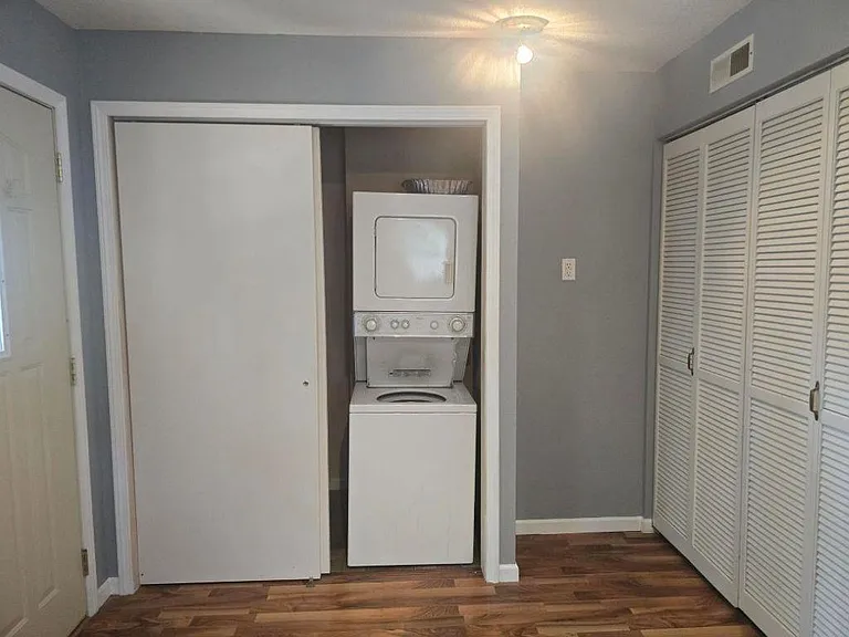 808 W K St — Photo 6