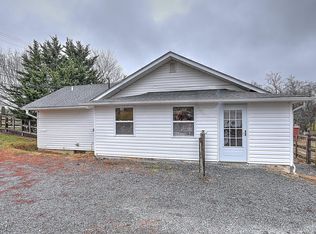 2523 Siam Rd, Elizabethton, TN 37643