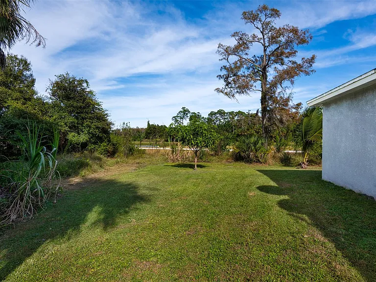 8007 Royal Ct — Photo 5