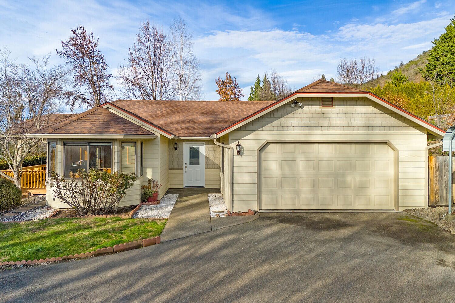 728 NE Elida Dr, Grants Pass, OR 97526 MLS 220174695 Zillow