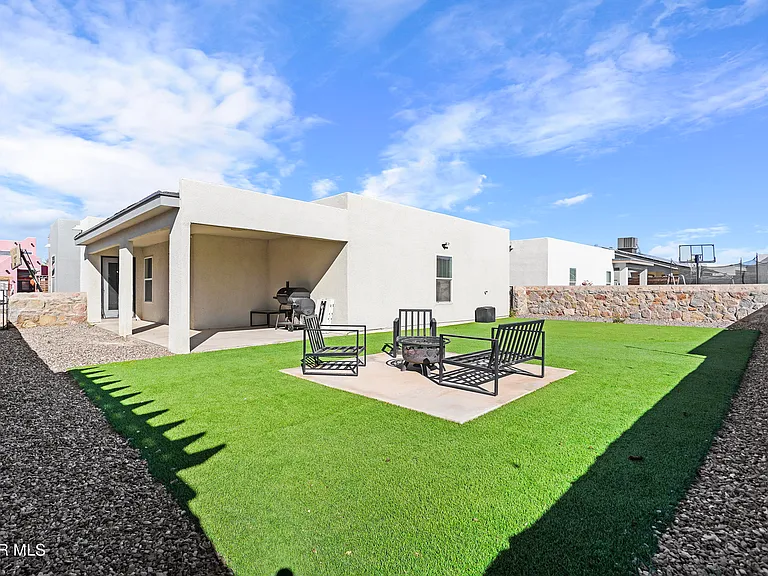 14724 Mountain Breeze Ave — Photo 32