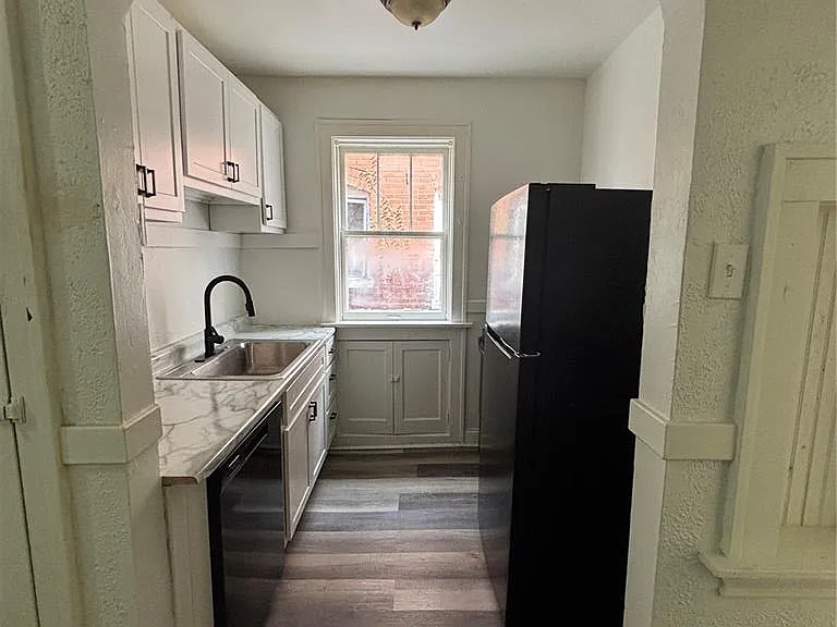 6037 W Florissant Ave — Photo 9