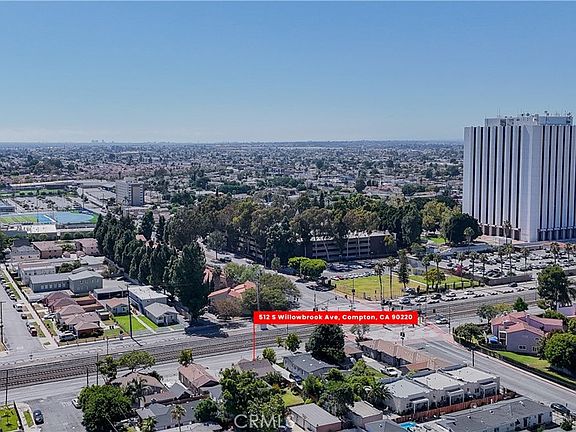 5th image of 512 S Willowbrook Ave