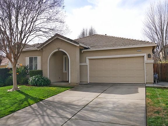 2nd image of 2829 Belle Fleur Way