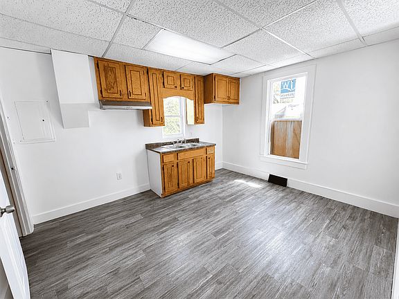 2nd image of 4032 Lewis Ave