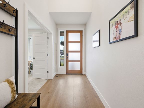 5th image of 6518 NE 107th St