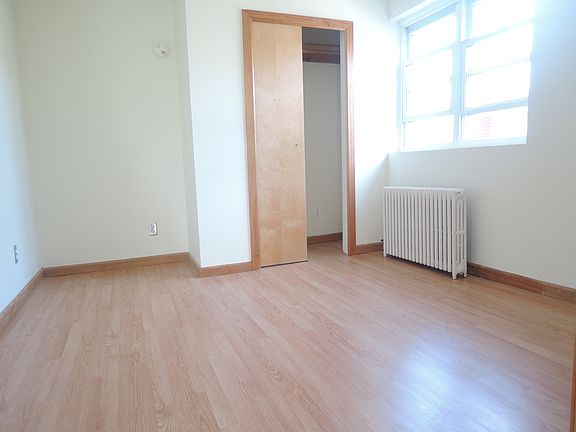 5th image of 1821 26th Ave