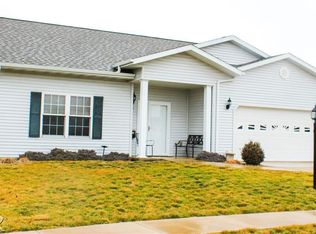 18 Liberty Ln, Lane, IL 61727