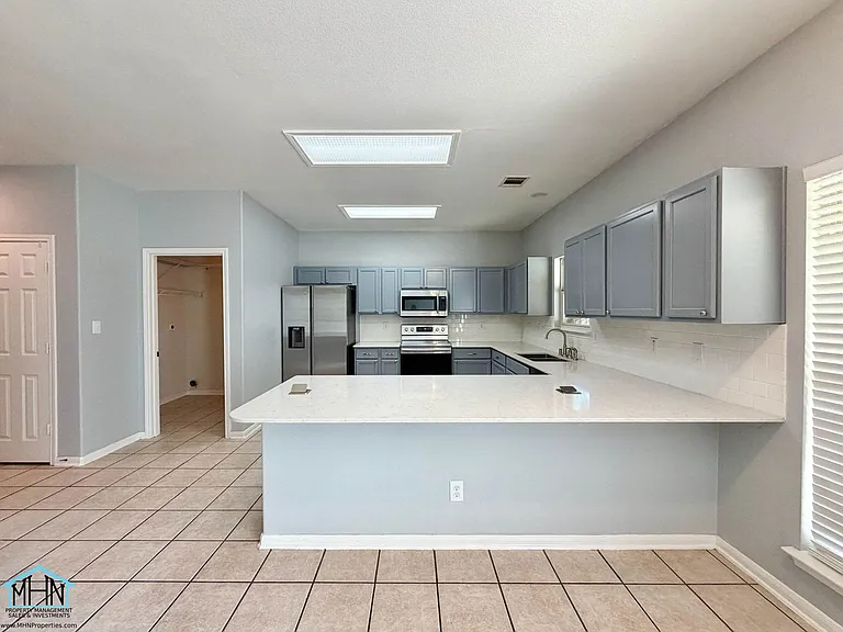 518 Willow Grove Dr — Photo 11