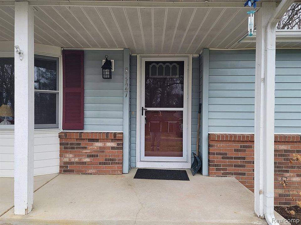 1st image of 8427 Carols Dr