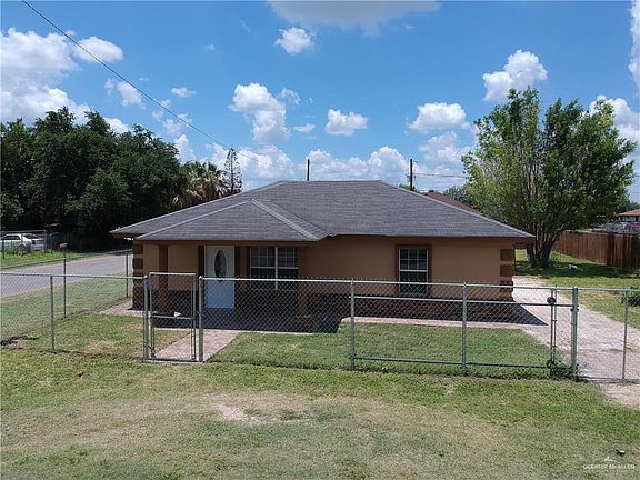 3rd image of 3016 E Nixon Ave