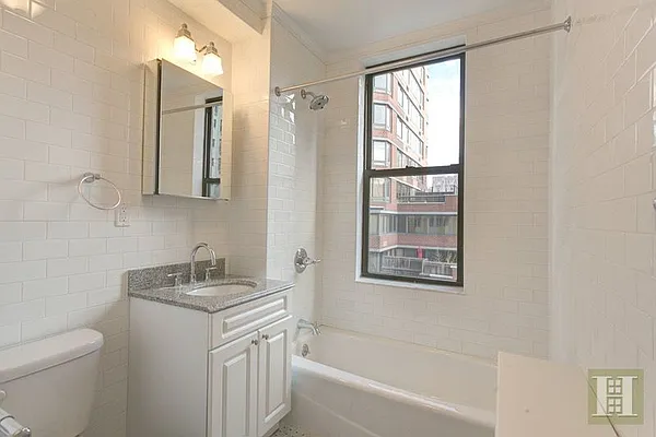 Rented by Halstead Real Estate | media 20