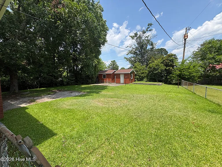 2000 Opal St — Photo 10