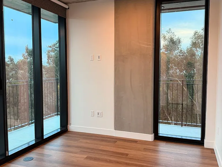 Rainford Apartments — Photo 147