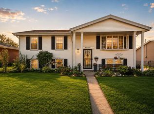303 Minter Dr, Griffith, IN 46319