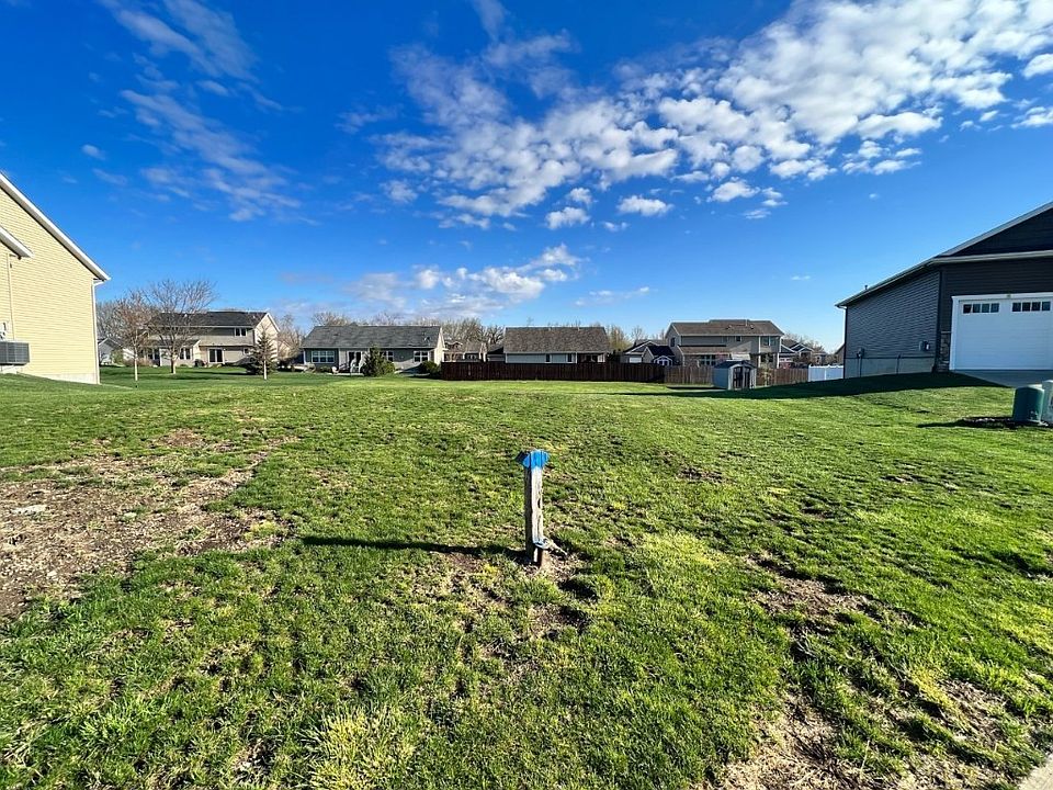 2nd image of 4610 Prairie Grass Ct NE