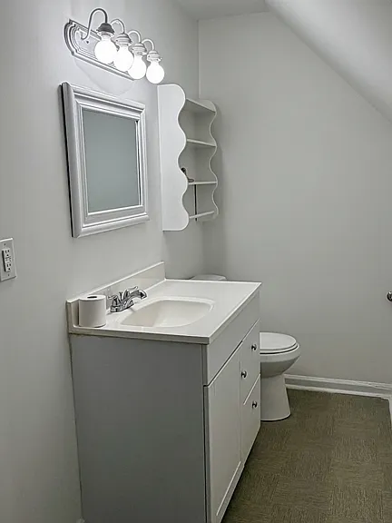 2nd floor bathroom